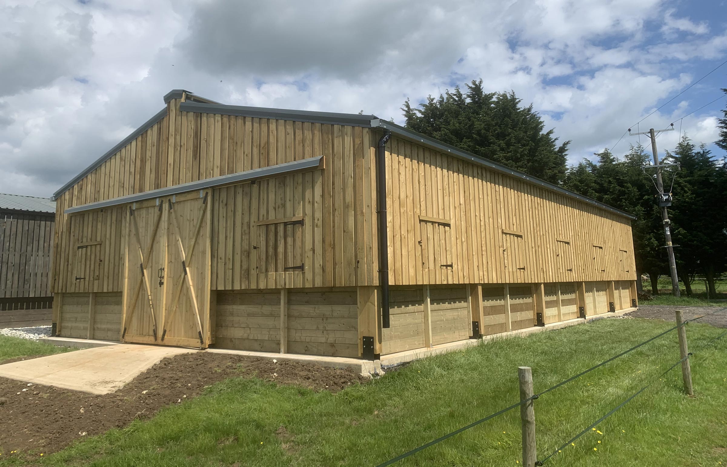 Steel framed agricultural building contractor Warwickshire